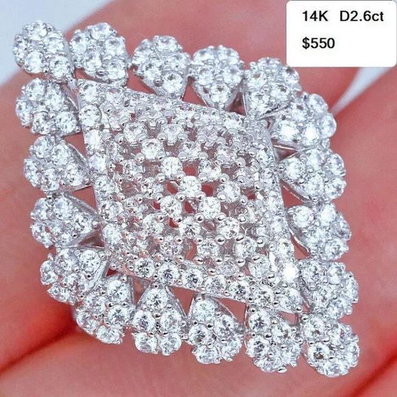 2.6Ct White Gold Round Diamond Size 7 Cluster Ring - Picture 5 of 5